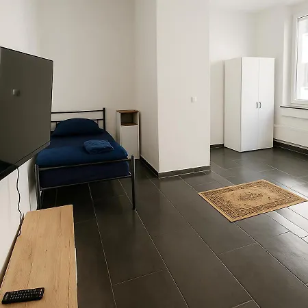 Marie Zentral Bequem